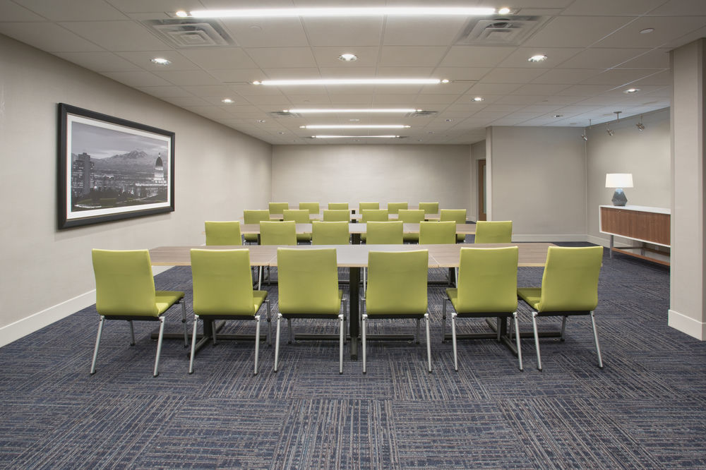 Holiday Inn Express & Suites Austin Nw - Four Points By Ihg Exterior photo